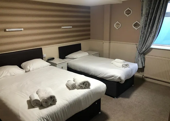 LyndeneAirport Hotel